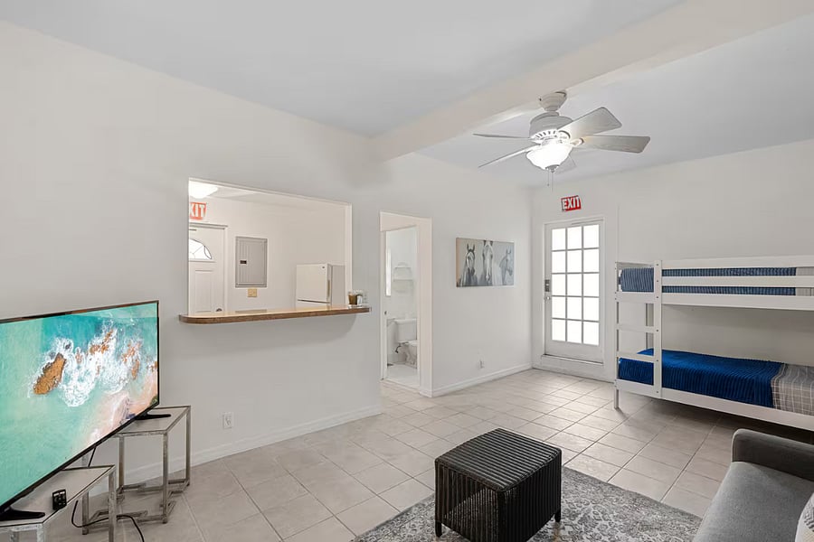 Furnished Finder property 1002316_1 photo 57