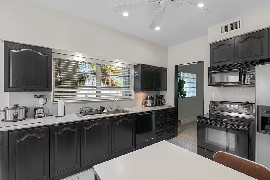 Furnished Finder property 1002316_1 photo 53