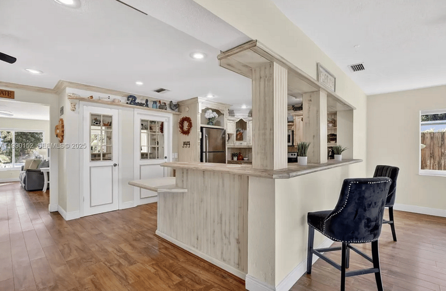 Furnished Finder property 1002319_1 photo 11