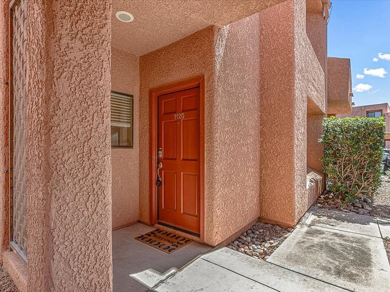 Easy access and private entry on the ground level