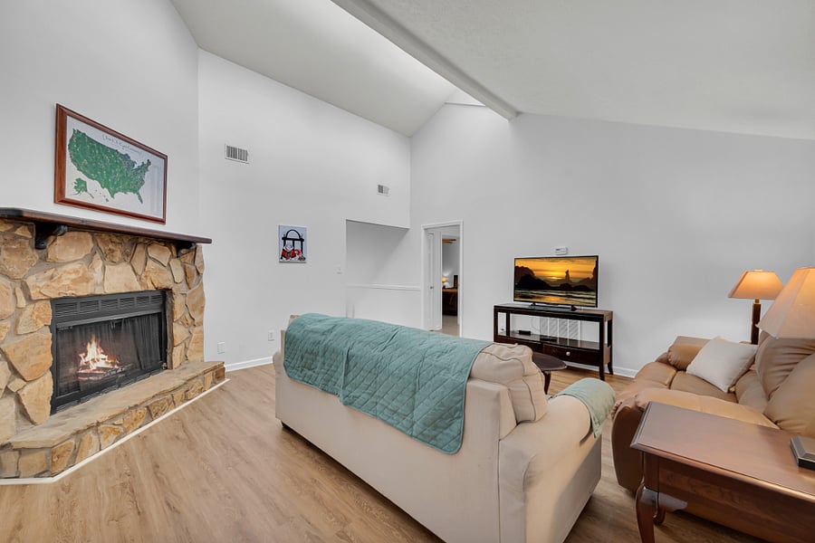 Furnished Finder property 1002348_1 photo 3