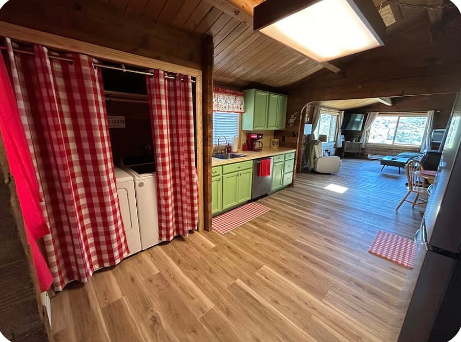 Furnished Finder property 1002353_1 photo 12