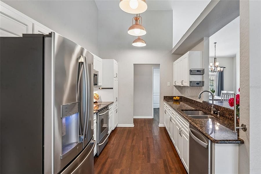 Furnished Finder property 1002383_1 photo 11