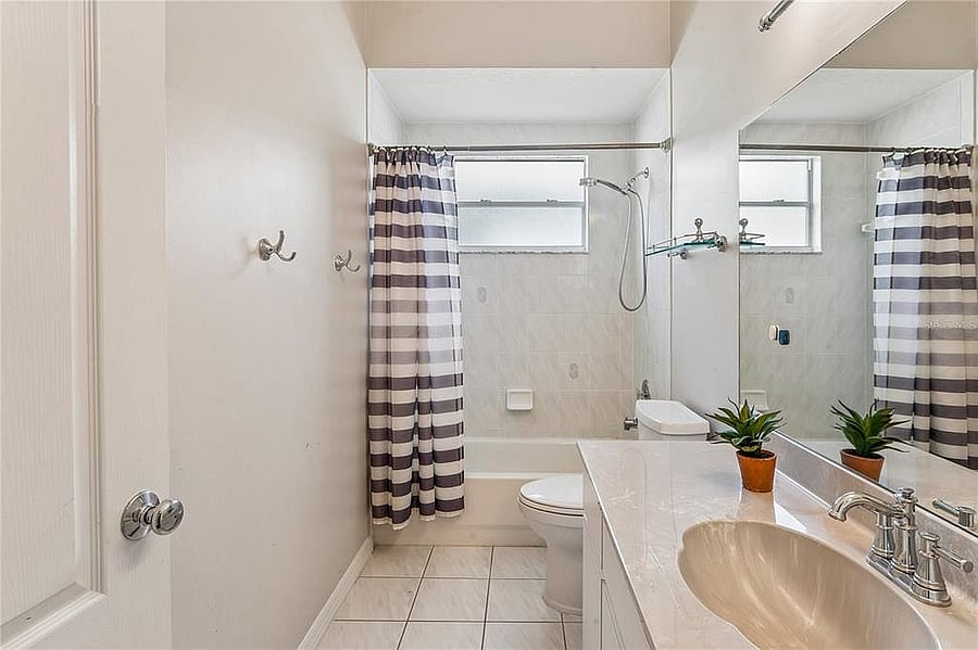 Furnished Finder property 1002383_1 photo 36