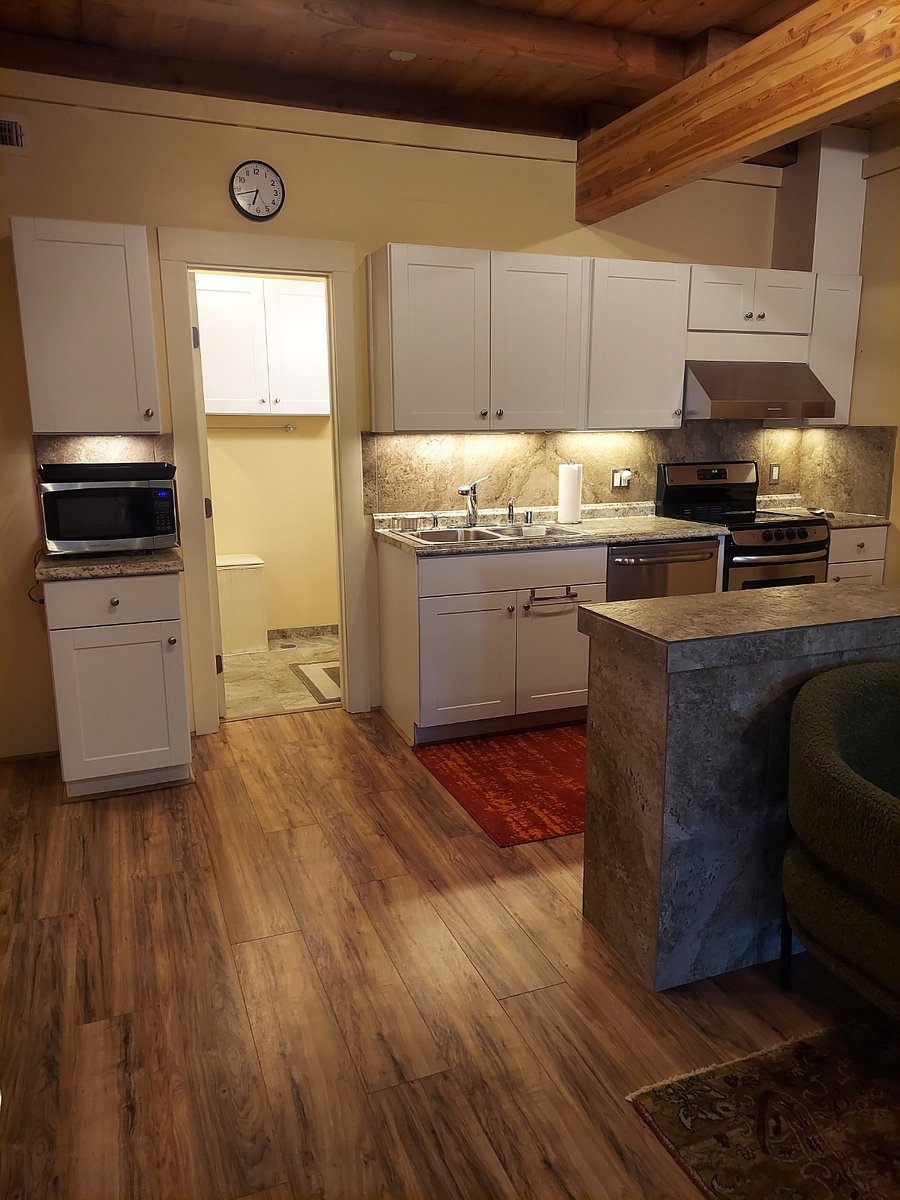 B kitchen