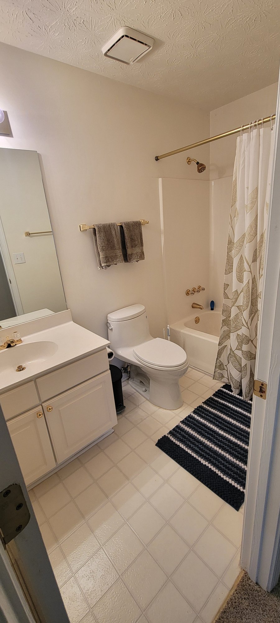 Furnished Finder property 1002403_1 photo 3