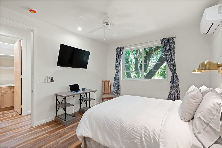 Furnished Finder property 1002411_1 photo 16