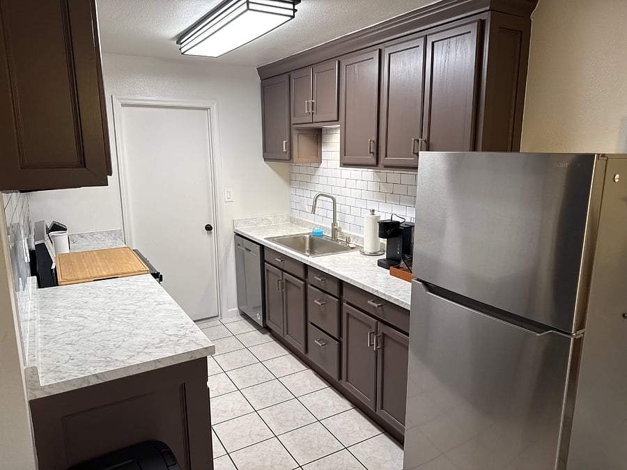 Furnished Finder property 1002426_1 photo 3