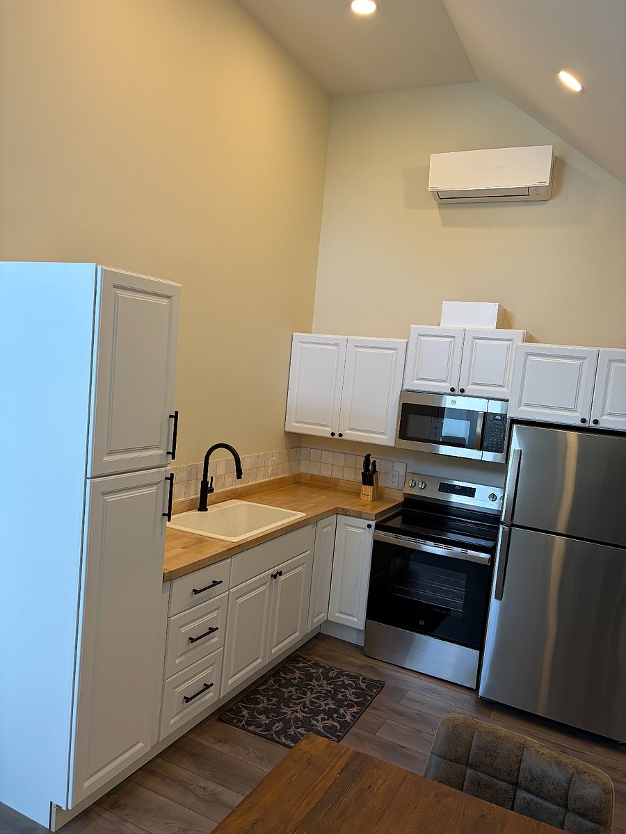Furnished Finder property 1002431_1 photo 3