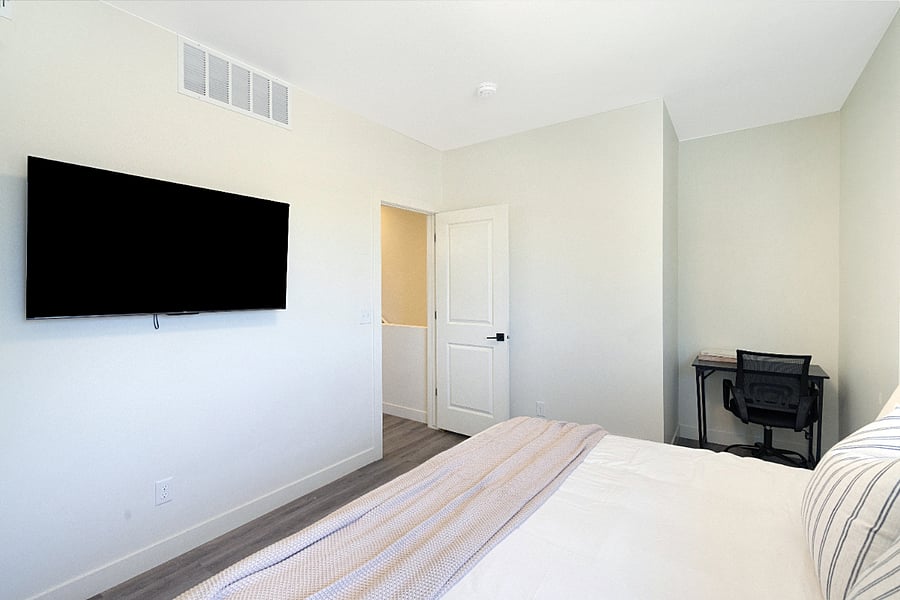 Furnished Finder property 1002453_1 photo 5