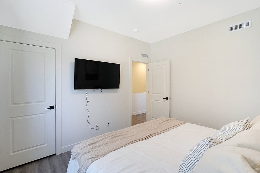 Furnished Finder property 1002453_1 photo 11