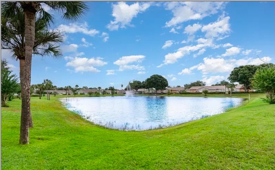 Community Fountain Lake