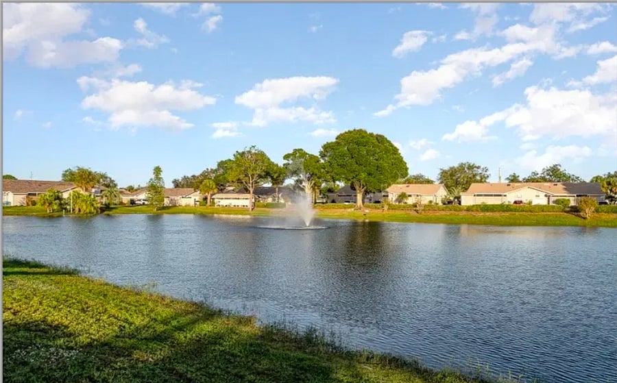 Community Fountain Lake