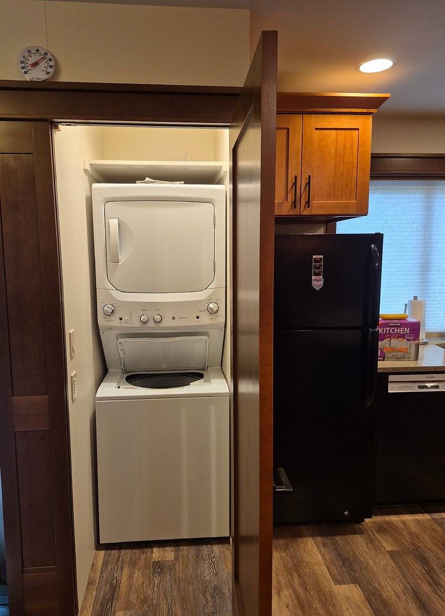 Furnished Finder property 1002473_1 photo 7