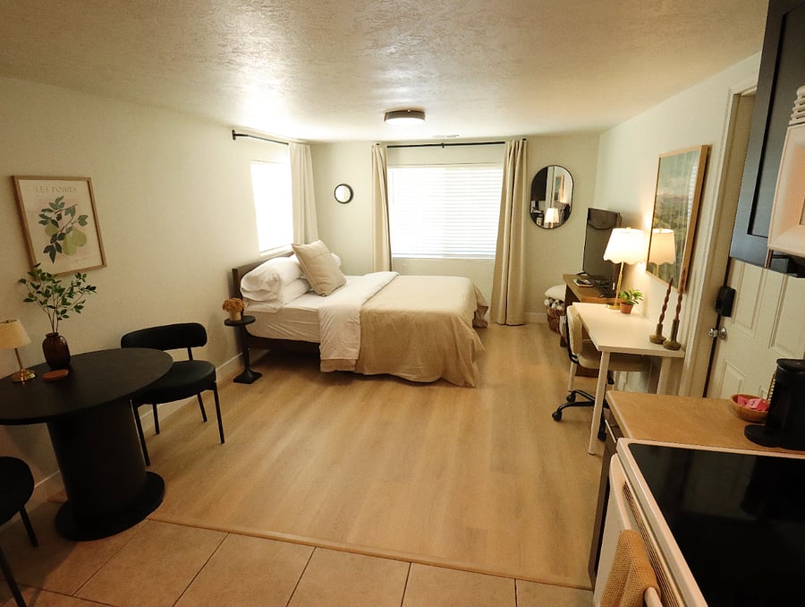 Furnished Finder property 1002482_1 photo 4