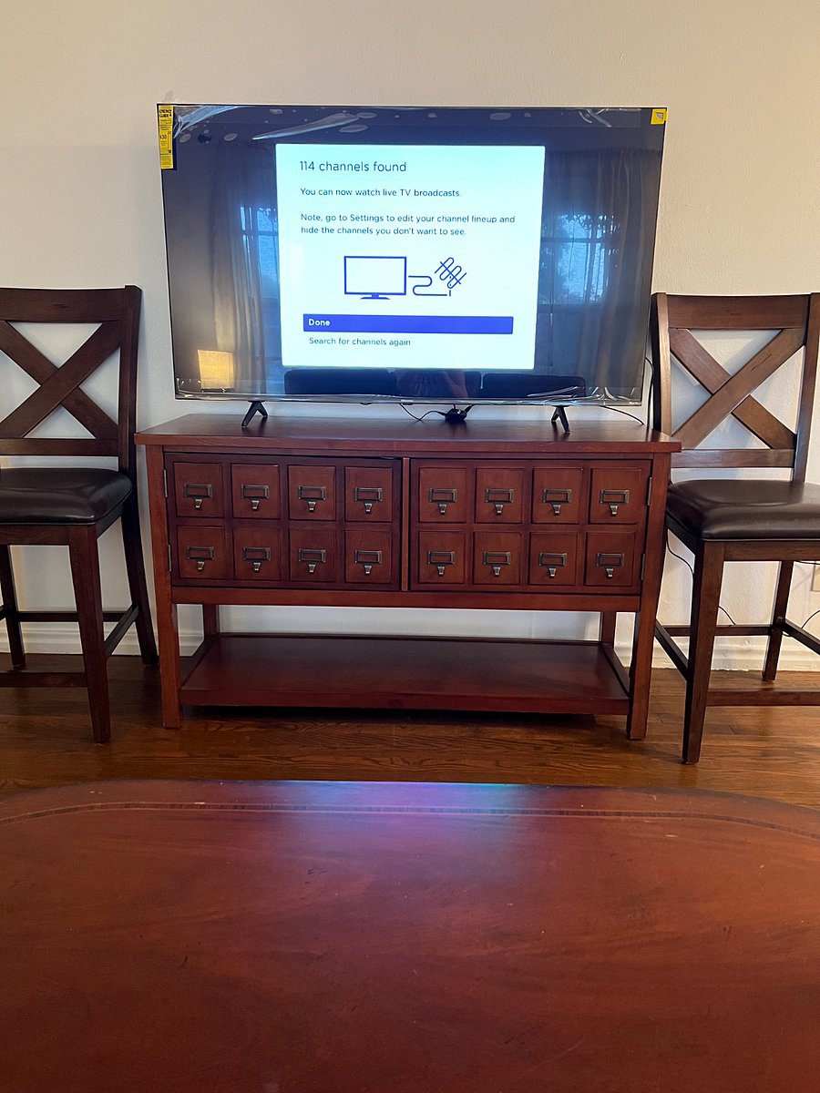Large flat smart screen tv