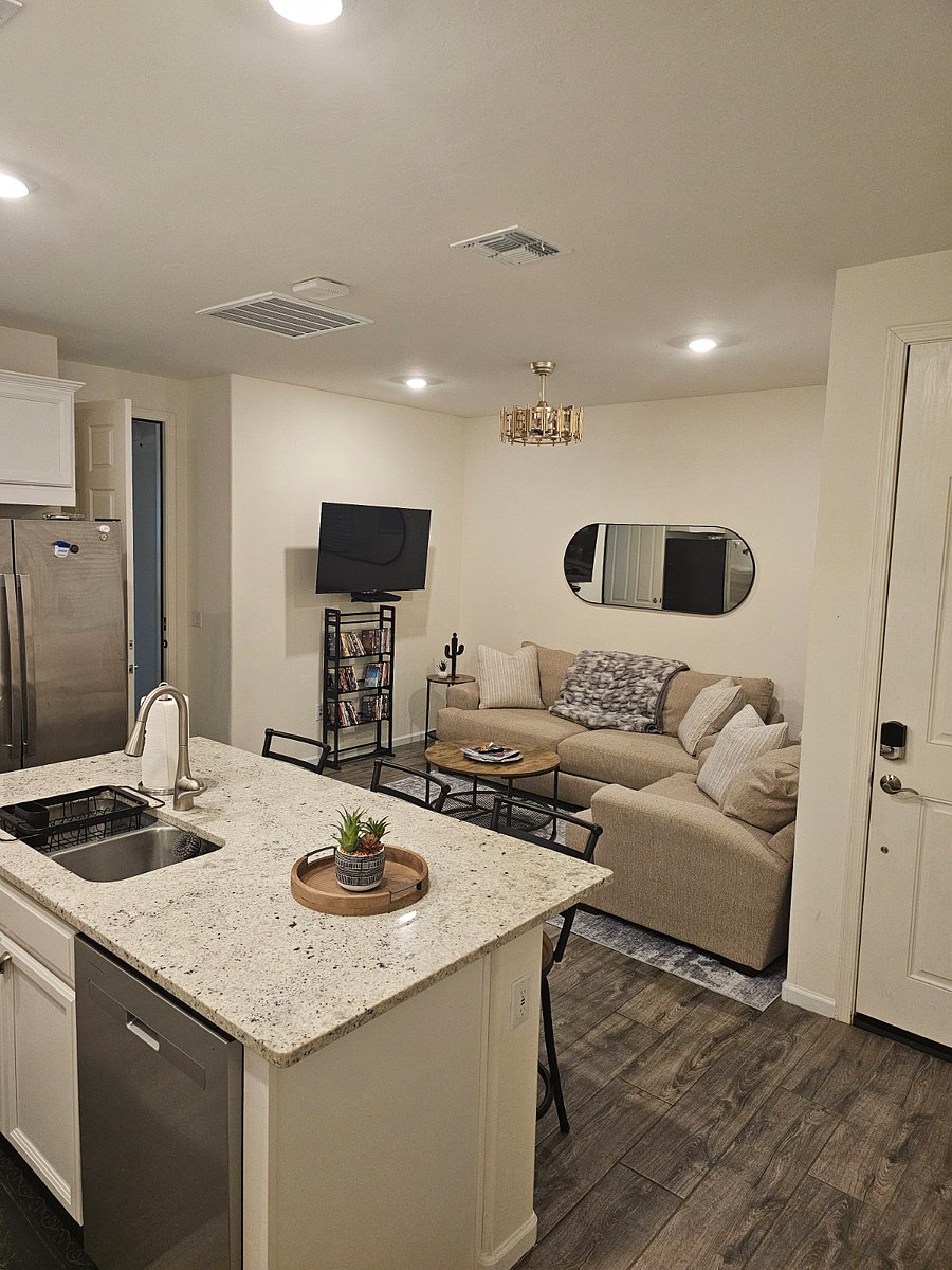 Furnished Finder property 1002497_1 photo 1