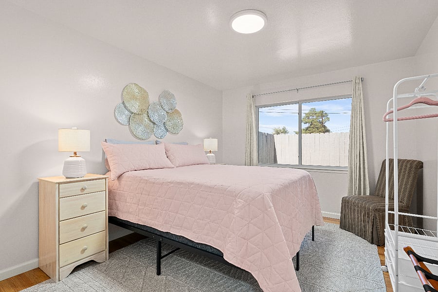 queen size bed