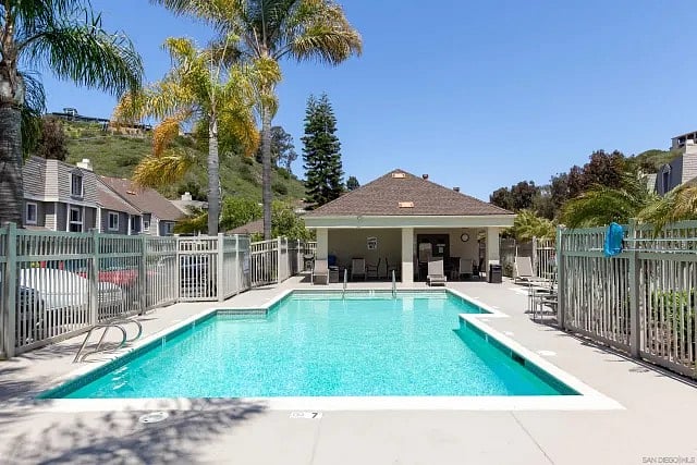 Community Pool & Spa