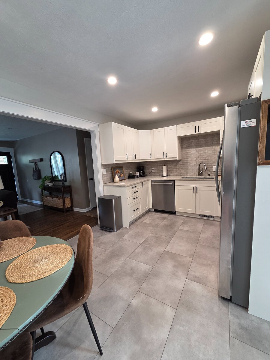 Furnished Finder property 1002515_1 photo 11