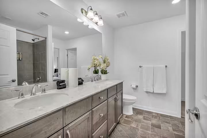 Furnished Finder property 1002519_1 photo 28