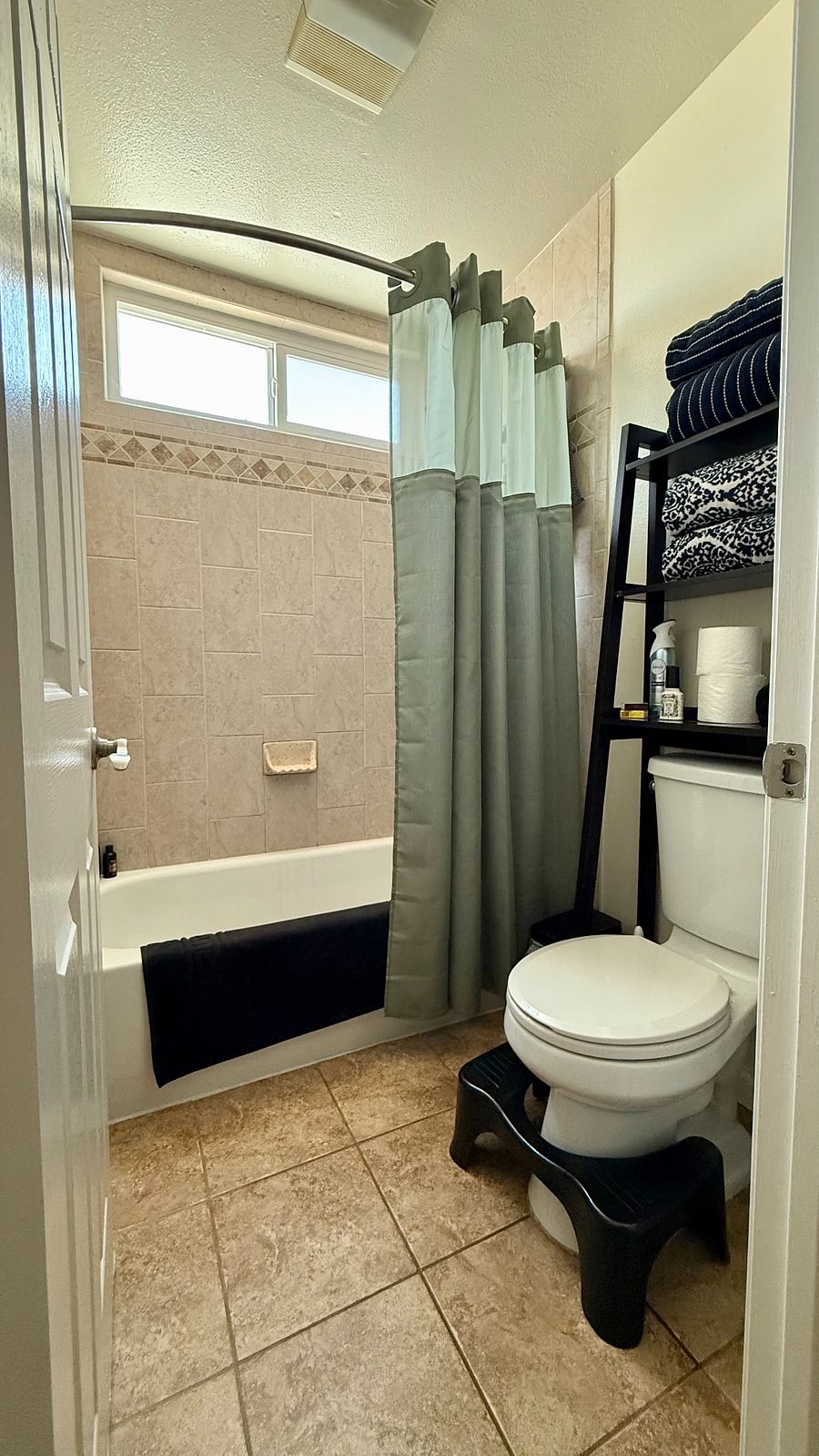 Furnished Finder property 1002522_1 photo 9