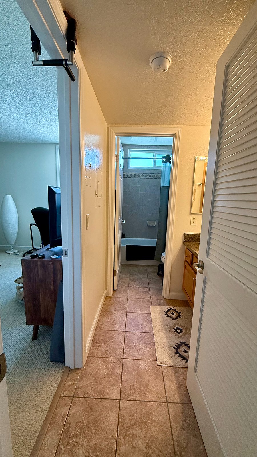 Furnished Finder property 1002522_1 photo 11