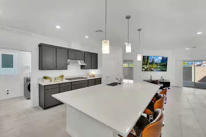 Furnished Finder property 1002523_1 photo 5