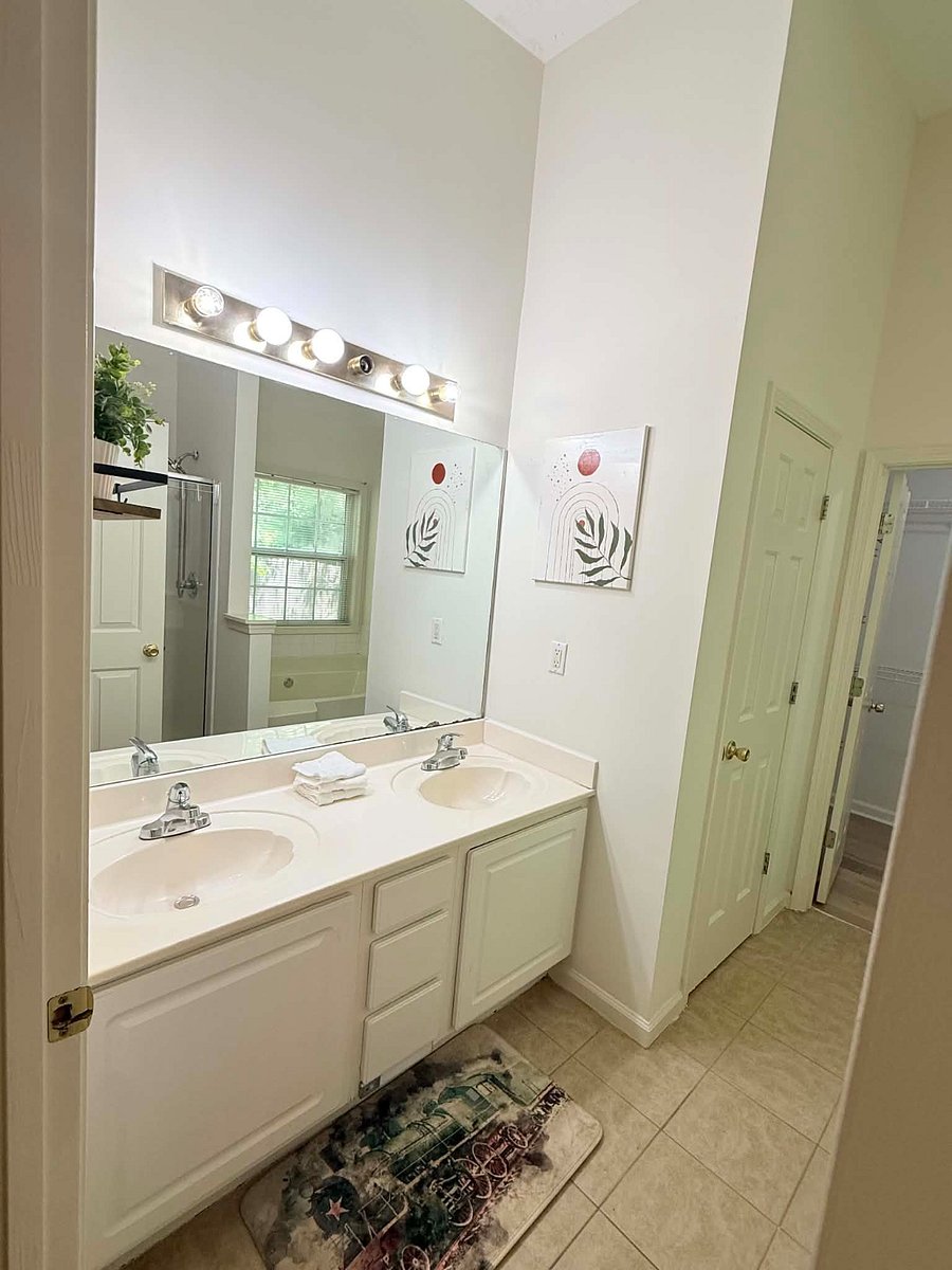 Furnished Finder property 1002538_1 photo 11