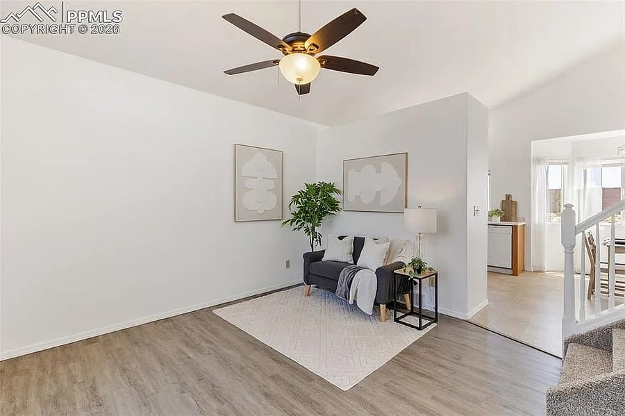 Furnished Finder property 1002545_1 photo 3
