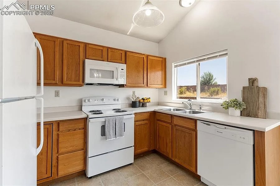 Furnished Finder property 1002545_1 photo 5