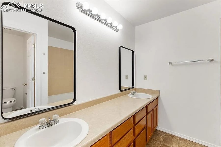 Furnished Finder property 1002545_1 photo 11