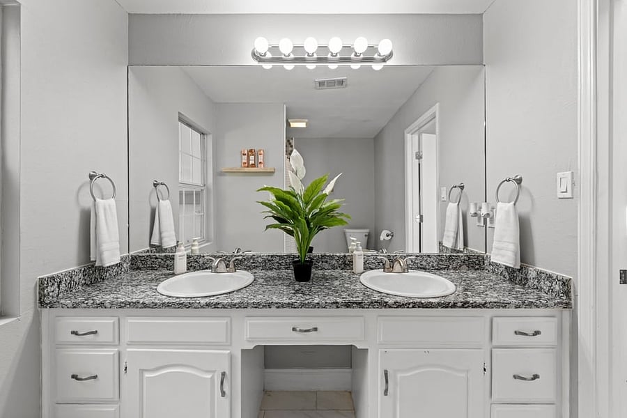 Furnished Finder property 1002546_1 photo 18
