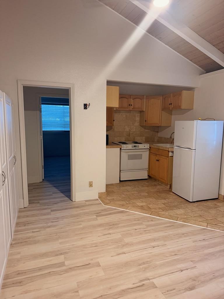 Furnished Finder property 1002557_1 photo 1