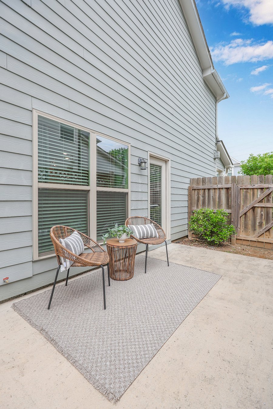 Furnished Finder property 1002567_1 photo 13