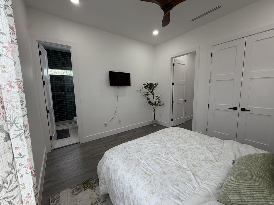 Furnished Finder property 1002575_1 photo 16