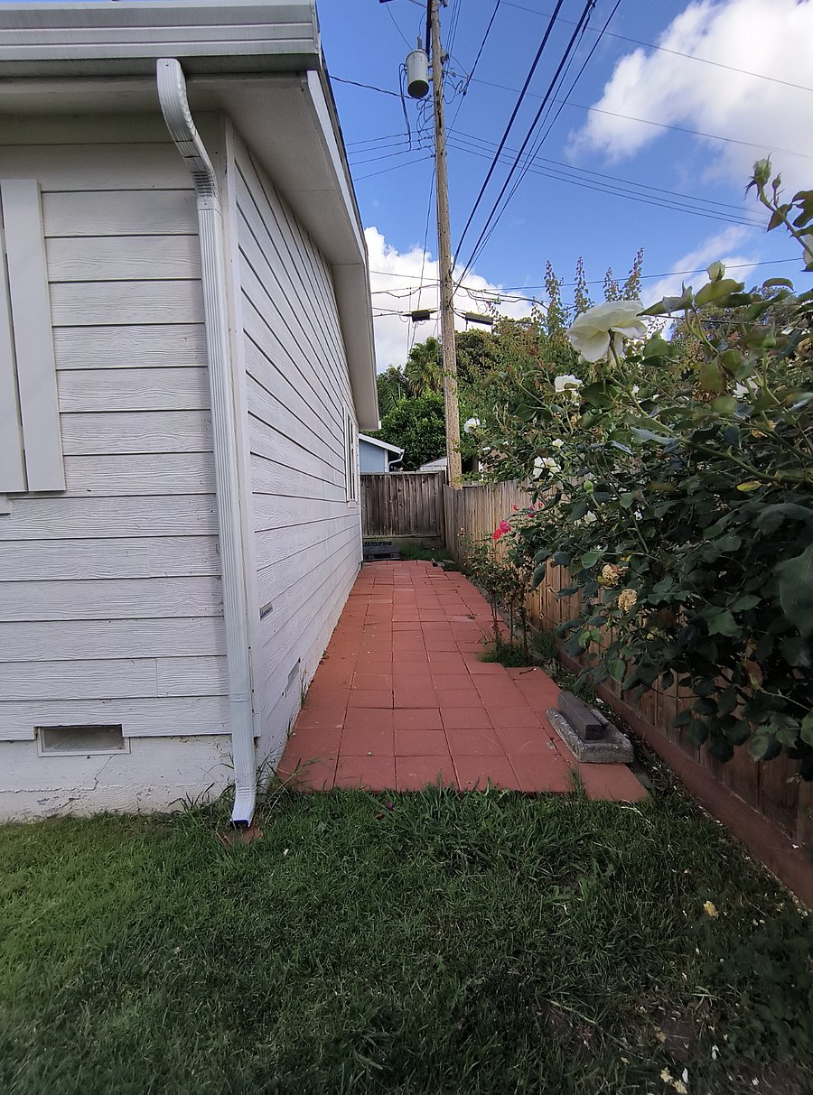 Furnished Finder property 1002579_1 photo 11