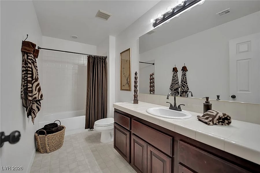 Upstairs Guest Bathroom