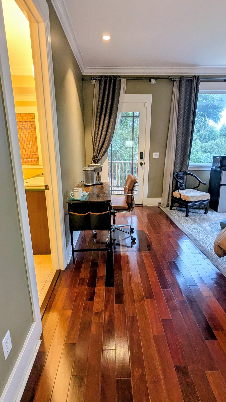 Furnished Finder property 1002598_1 photo 7
