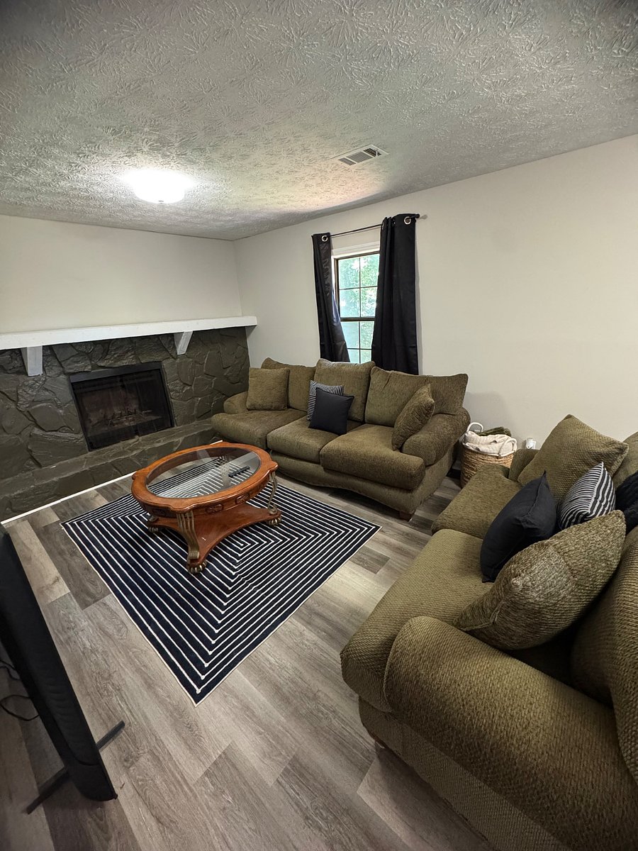Furnished Finder property 1002602_1 photo 12