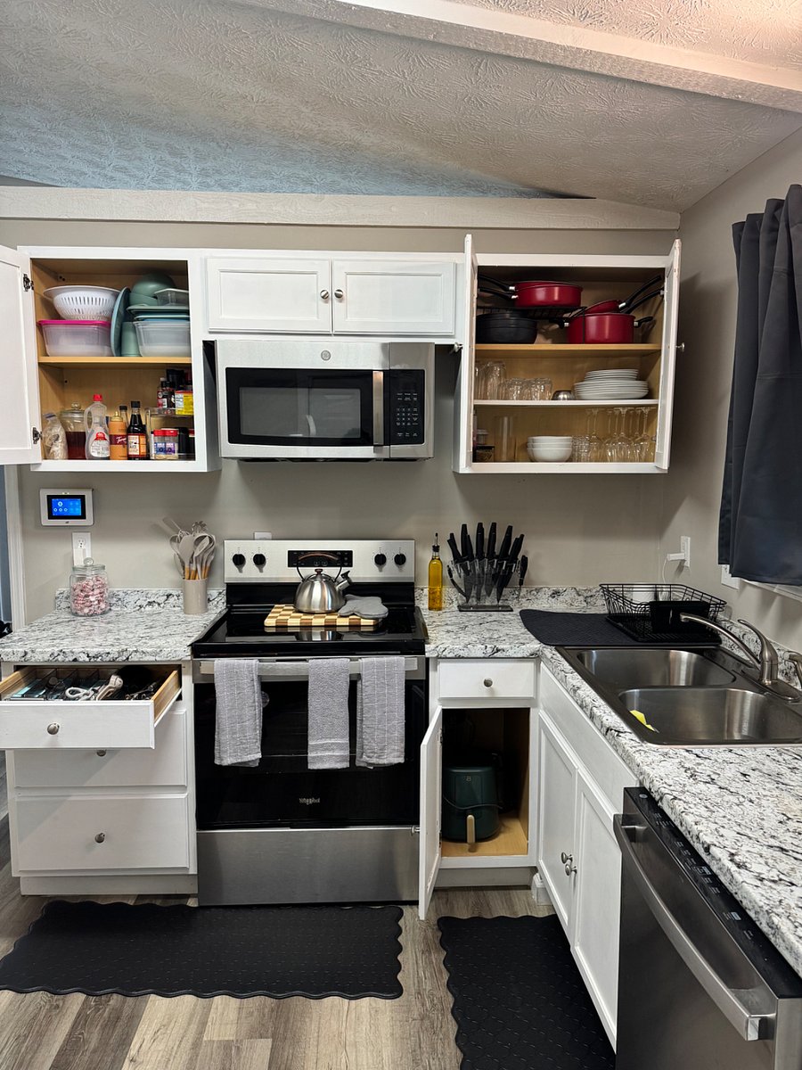 Furnished Finder property 1002602_1 photo 20