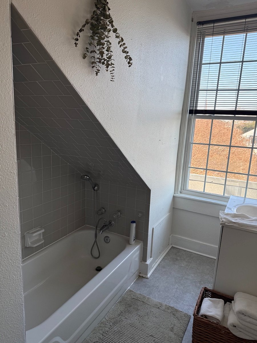 Furnished Finder property 1002633_1 photo 8