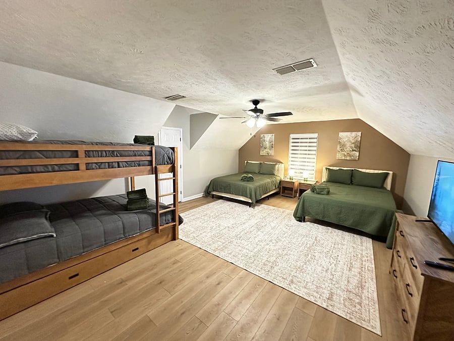 Furnished Finder property 1002638_1 photo 12