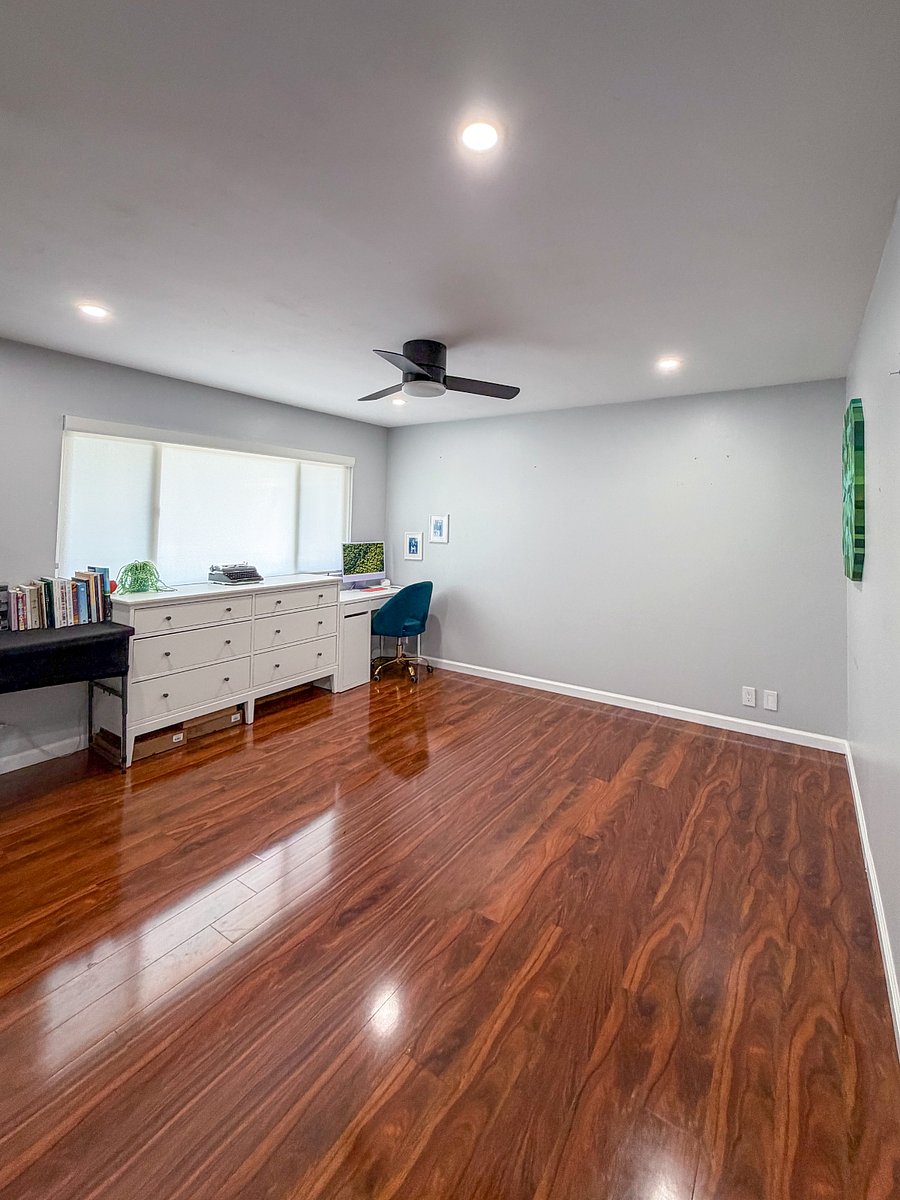 Secondary bedroom / office space (bed optional)