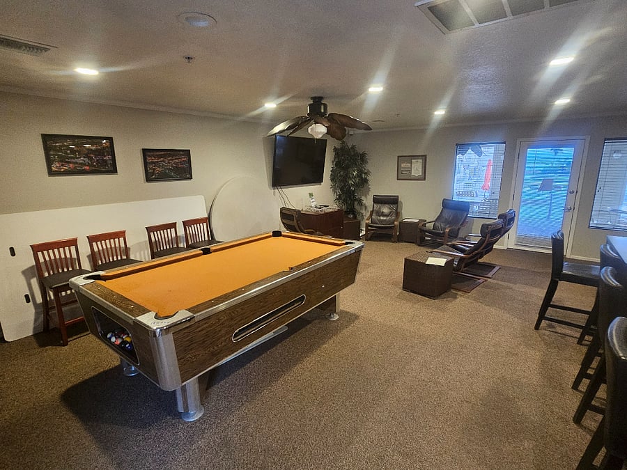 Furnished Finder property 1002647_1 photo 14