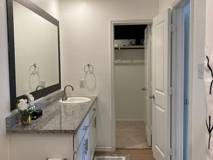 Furnished Finder property 1002649_1 photo 34