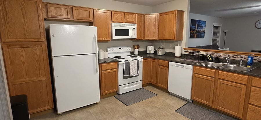 Furnished Finder property 1002654_1 photo 9