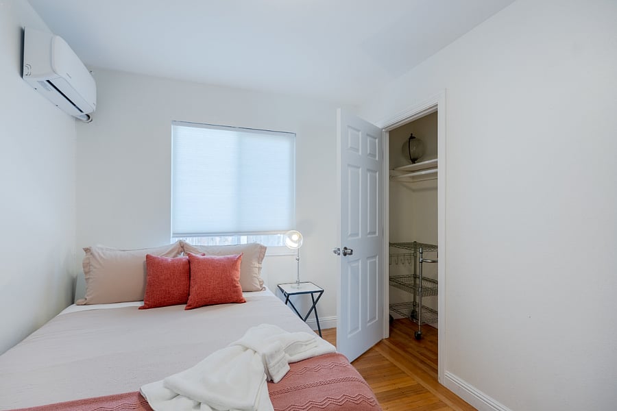 Furnished Finder property 1002664_1 photo 17