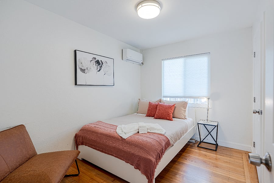 Furnished Finder property 1002664_1 photo 16