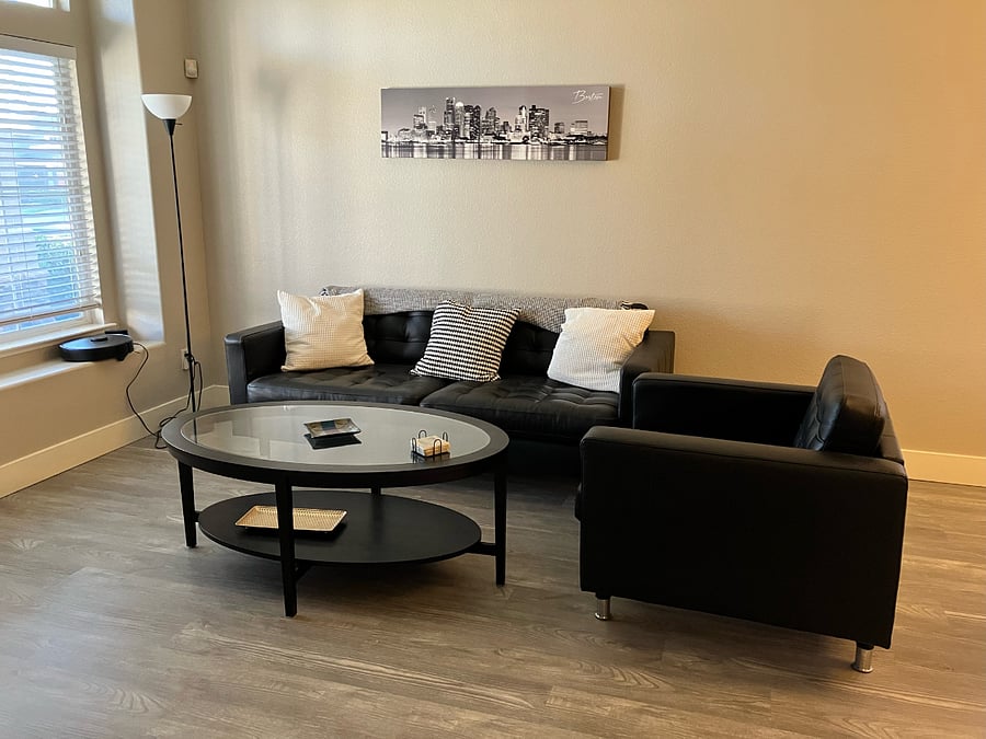 Furnished Finder property 1002666_1 photo 3